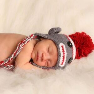 Daisy Baby Beanie Hat Sock Monkey Gray Red Pom 12-24 months NEW